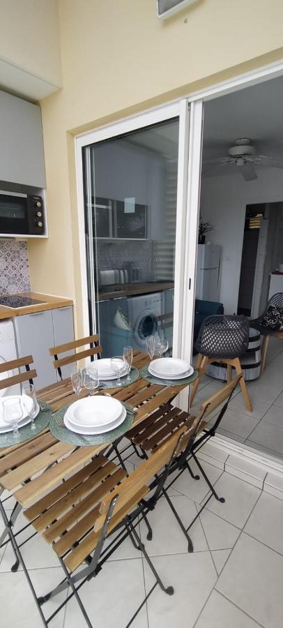 Flamboyant De La Baie Apartment La Trinite Ngoại thất bức ảnh
