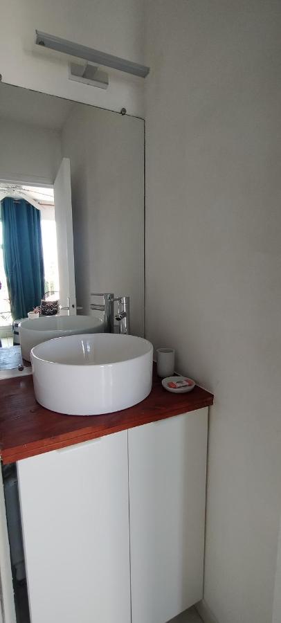 Flamboyant De La Baie Apartment La Trinite Ngoại thất bức ảnh